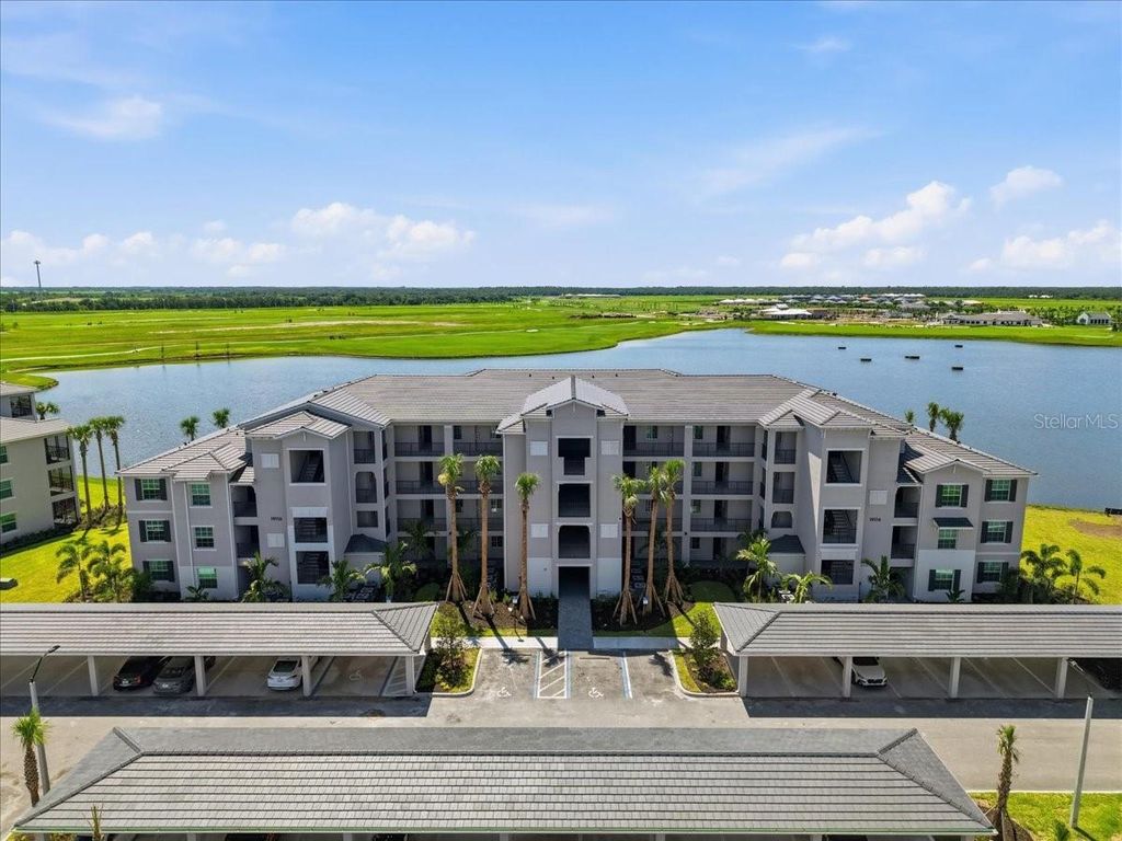 19116 SCALLOP LOOP 301, Bradenton, FL 34211
