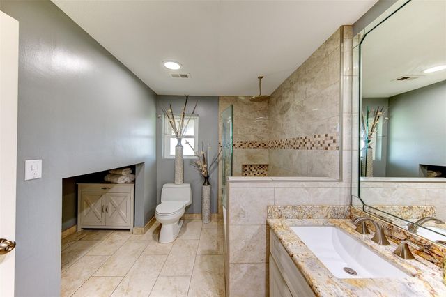 5109 Oak Court, Dickinson, TX 77539