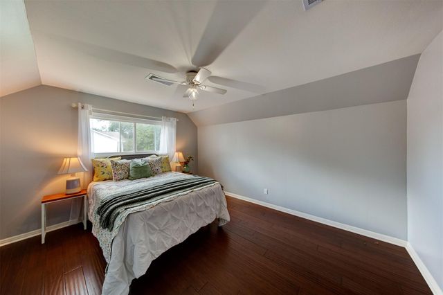 5109 Oak Court, Dickinson, TX 77539