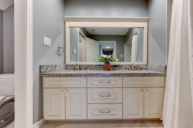 5109 Oak Court, Dickinson, TX 77539