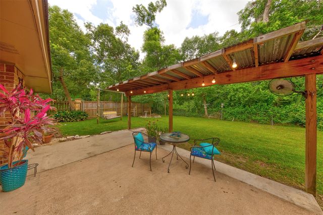 5109 Oak Court, Dickinson, TX 77539