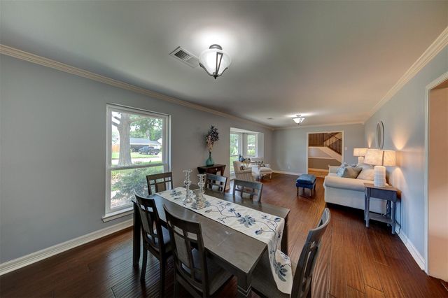 5109 Oak Court, Dickinson, TX 77539