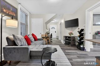 393 Orchard Street, New Haven, CT 06511