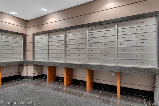 411 S Old Woodward Avenue 608, Birmingham, MI 48009