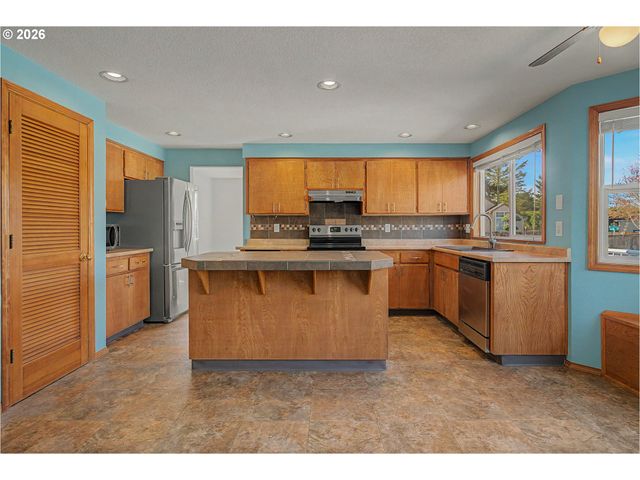 18281 Nw CAMBRAY St, Beaverton, OR 97006