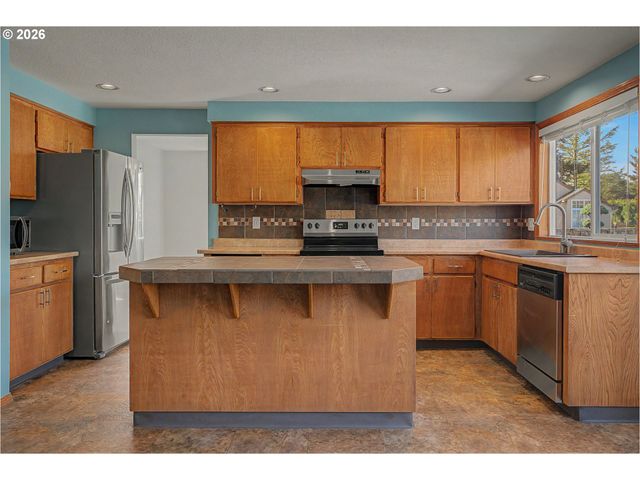 18281 Nw CAMBRAY St, Beaverton, OR 97006