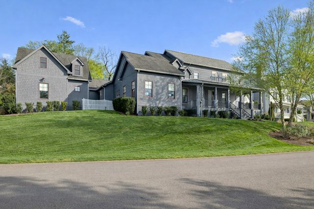 111 Harlinsdale Ct, Franklin, TN 37069