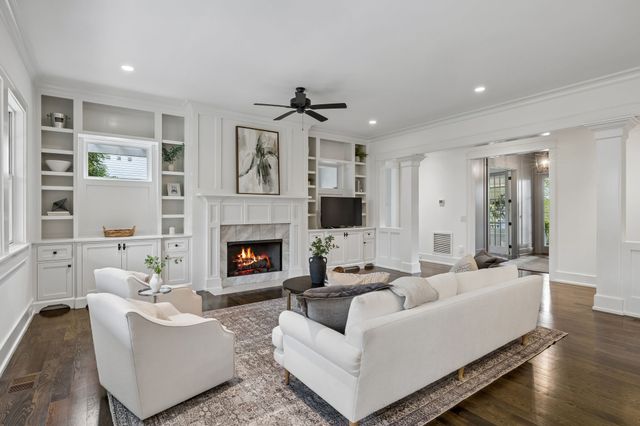 111 Harlinsdale Ct, Franklin, TN 37069