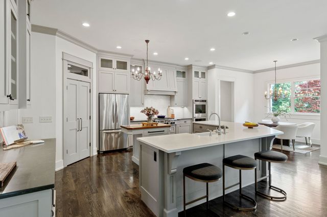 111 Harlinsdale Ct, Franklin, TN 37069