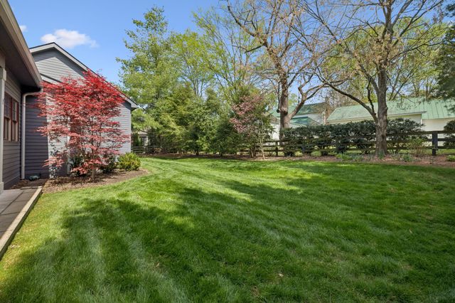 111 Harlinsdale Ct, Franklin, TN 37069