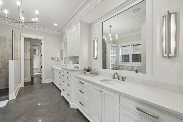 111 Harlinsdale Ct, Franklin, TN 37069