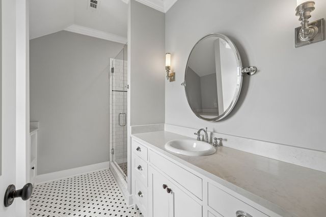 111 Harlinsdale Ct, Franklin, TN 37069