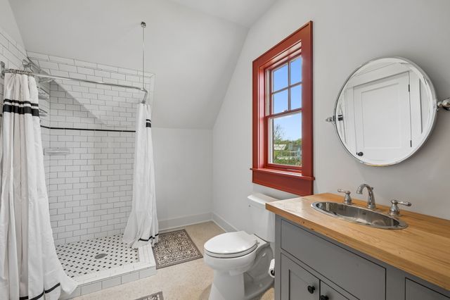 111 Harlinsdale Ct, Franklin, TN 37069