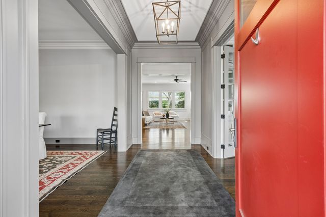 111 Harlinsdale Ct, Franklin, TN 37069
