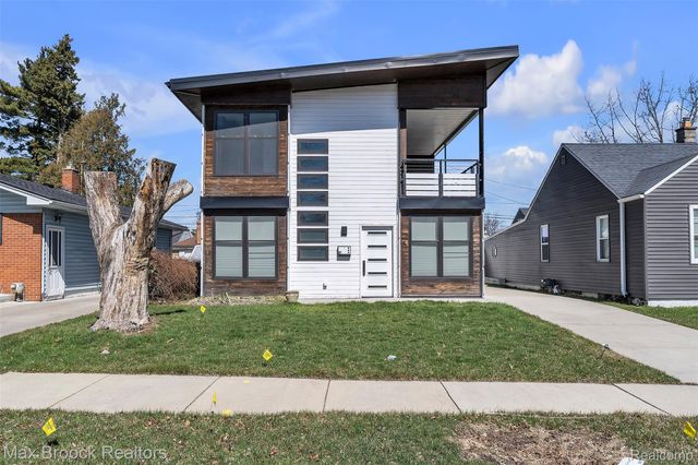 51 E Shevlin Avenue, Hazel Park, MI 48030