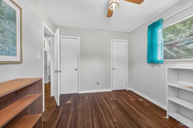 6100 Fairview Dr, Pensacola, FL 32505