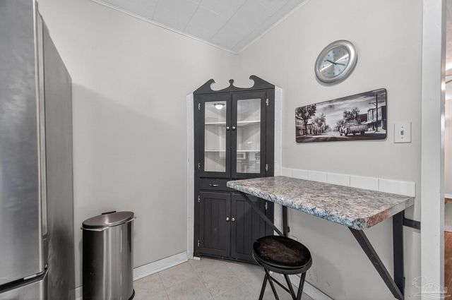 6100 Fairview Dr, Pensacola, FL 32505