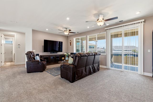 5625 Tuckeroo Way, Fair Oaks, CA 95628
