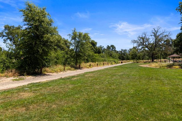 5625 Tuckeroo Way, Fair Oaks, CA 95628
