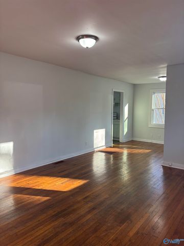 908 Crestline Road NW, Huntsville, AL 35816