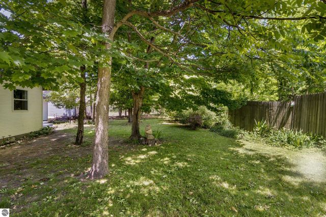 7023 Meadow Brooke Lane, Kewadin, MI 49648