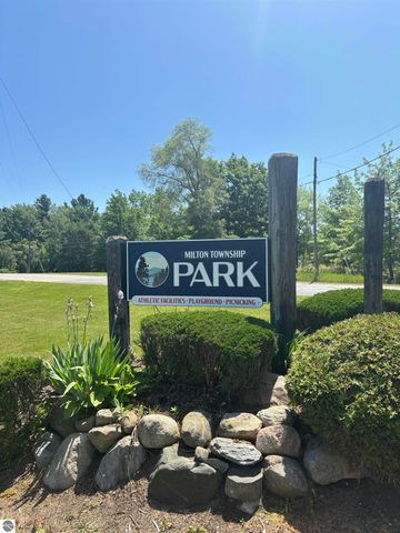 7023 Meadow Brooke Lane, Kewadin, MI 49648