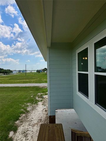 638 Swallow Drive, Palacios, TX 77465