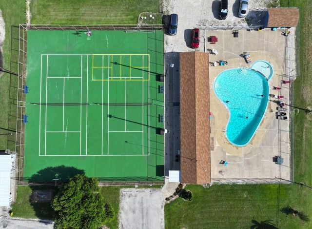 638 Swallow Drive, Palacios, TX 77465