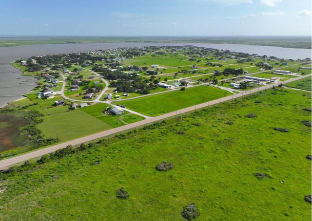 638 Swallow Drive, Palacios, TX 77465