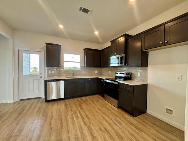 638 Swallow Drive, Palacios, TX 77465