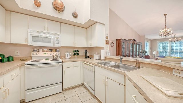 4126 CENTRAL SARASOTA PARKWAY 2027, Sarasota, FL 34238