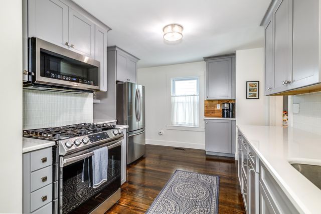 19 Cutler Avenue, Hampton, NH 03842