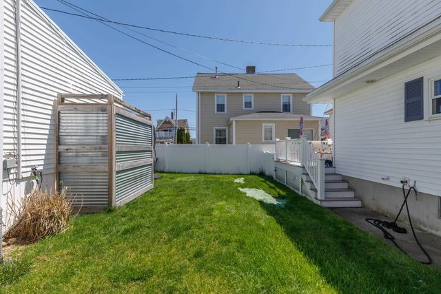 19 Cutler Avenue, Hampton, NH 03842