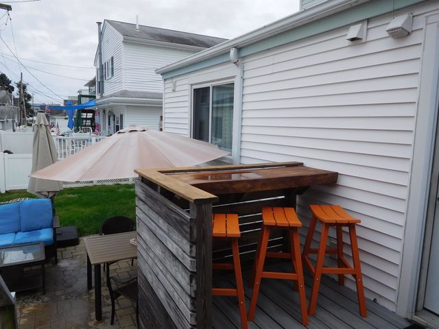 19 Cutler Avenue, Hampton, NH 03842