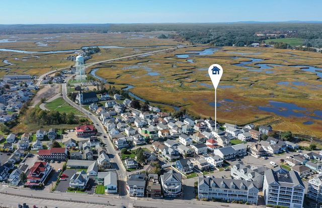 19 Cutler Avenue, Hampton, NH 03842