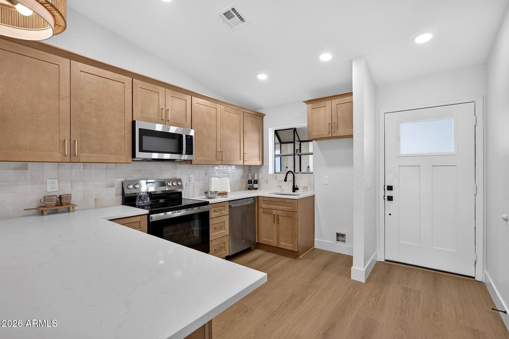 1500 N SUNVIEW Parkway 19, Gilbert, AZ 85234 — photo 3