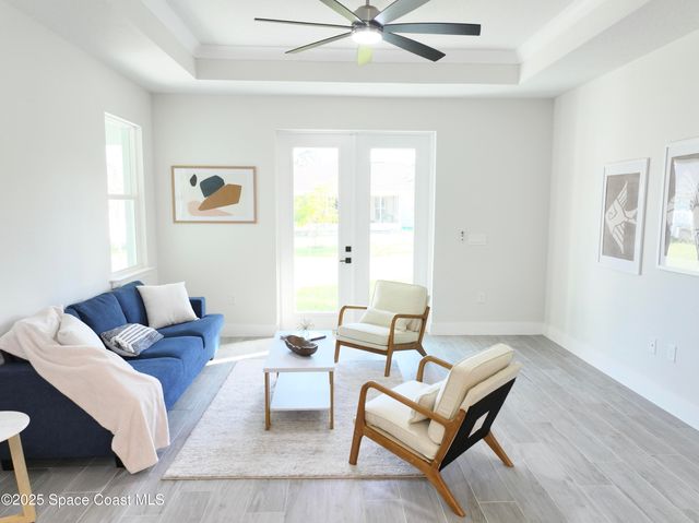 105 Delia Avenue NW, Palm Bay, FL 32907