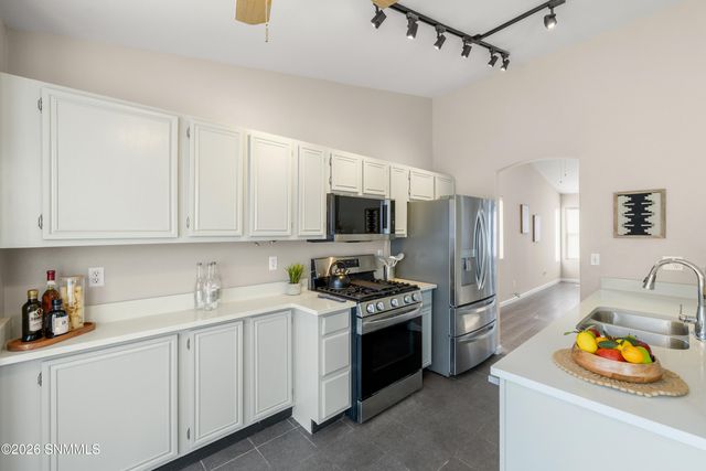 2247 Bright Star Avenue, Las Cruces, NM 88011