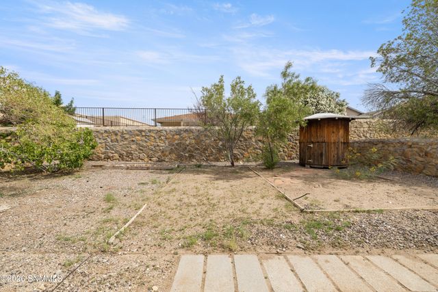2247 Bright Star Avenue, Las Cruces, NM 88011