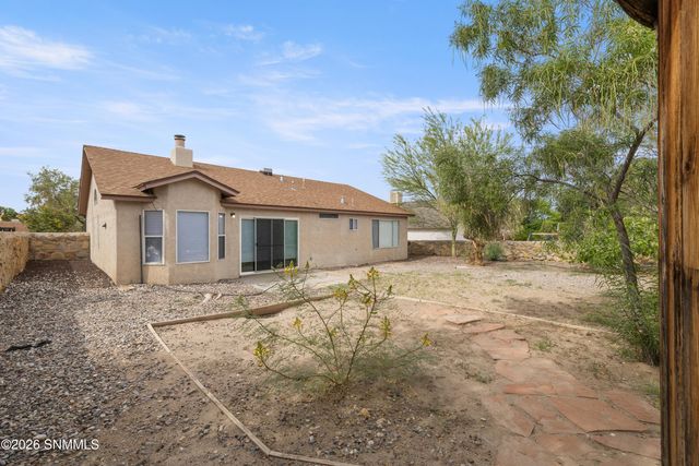 2247 Bright Star Avenue, Las Cruces, NM 88011