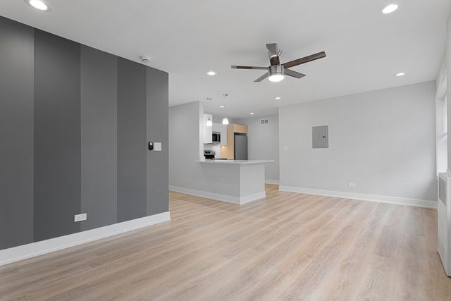 7070 N Sheridan Avenue 3S, Chicago, IL 60626