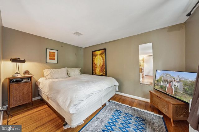 3909 OLIVER ST, Hyattsville, MD 20782