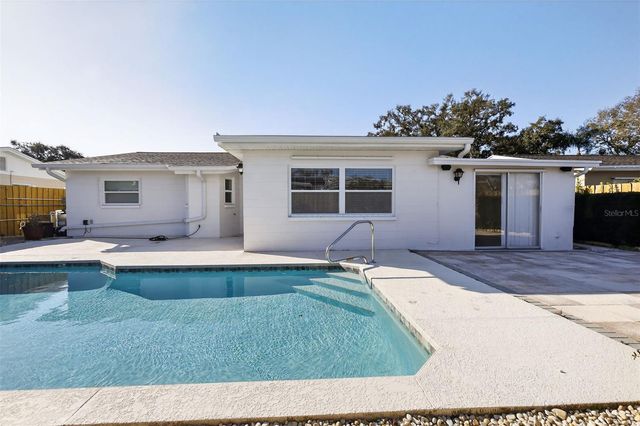 13483 87TH AVENUE, Seminole, FL 33776