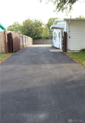234 Prentice Drive, New Carlisle, OH 45344
