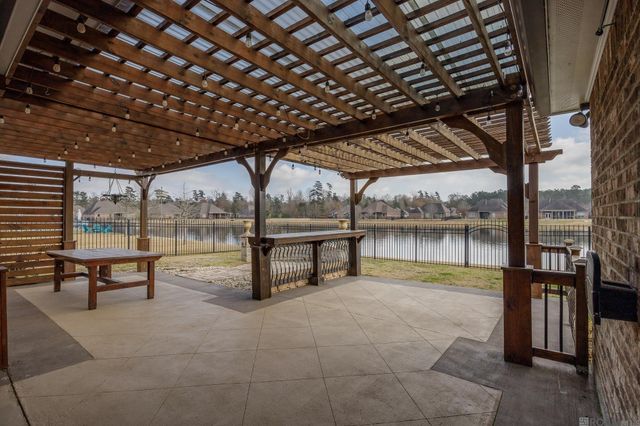 4967 Woodstock Way Dr, Greenwell Springs, LA 70739