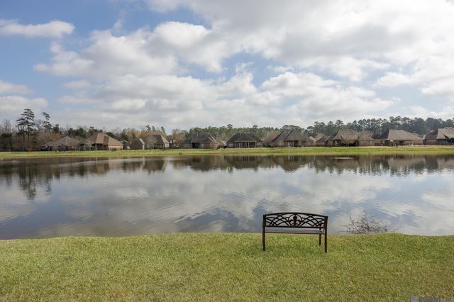 4967 Woodstock Way Dr, Greenwell Springs, LA 70739