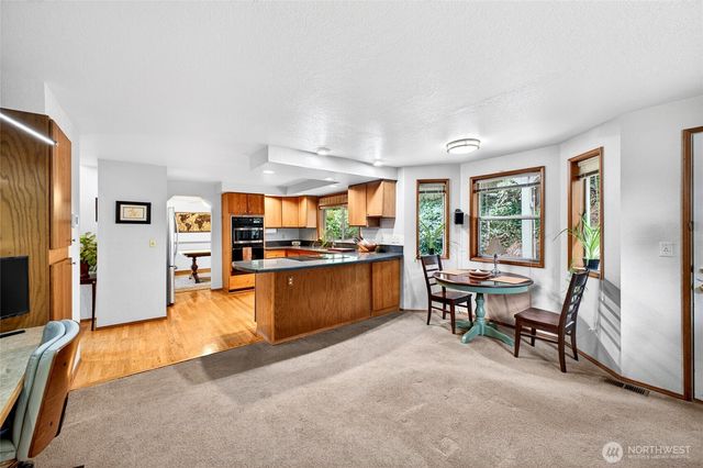 1610 28th Place SE, Puyallup, WA 98374