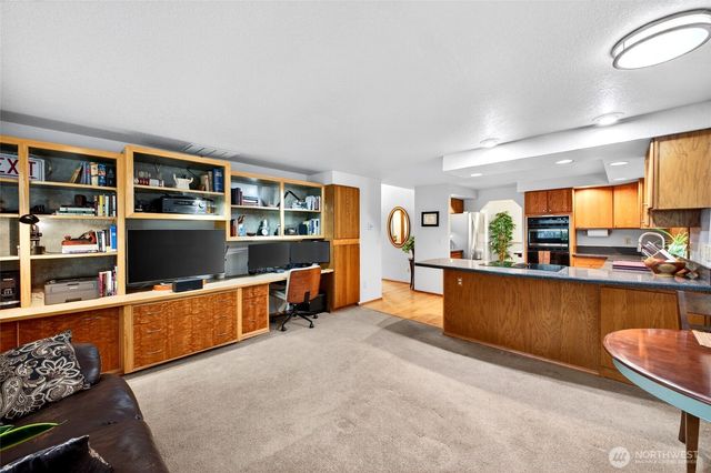 1610 28th Place SE, Puyallup, WA 98374