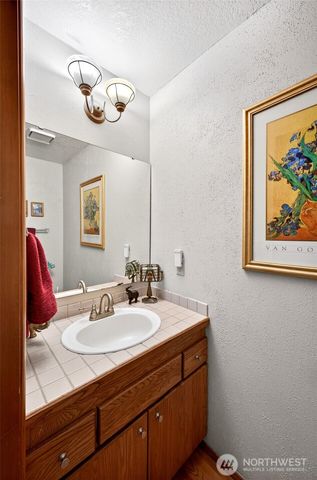 1610 28th Place SE, Puyallup, WA 98374