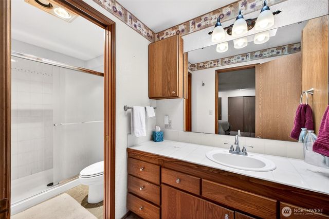 1610 28th Place SE, Puyallup, WA 98374